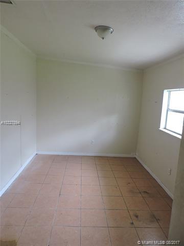 601 E 52nd St, Hialeah, FL 33013 photo 5