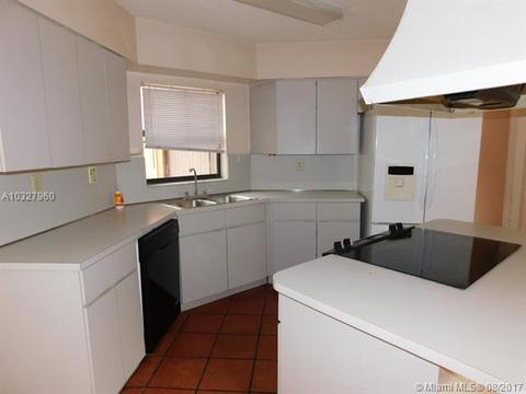 607 SW 88th Pl E, Miami, FL 33174 photo 10