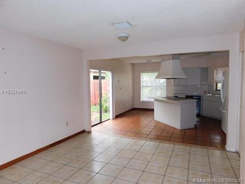 607 SW 88th Pl E, Miami, FL 33174 photo 13