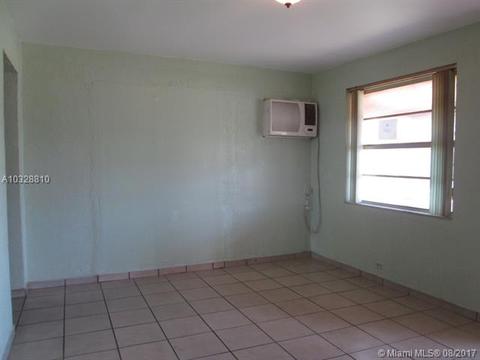 590 E 46th St, Hialeah, FL 33013 photo 10