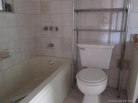 590 E 46th St, Hialeah, FL 33013 photo 47