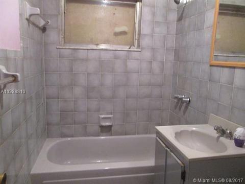 590 E 46th St, Hialeah, FL 33013 photo 19