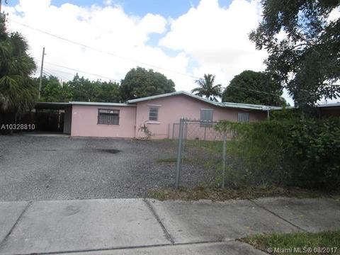 590 E 46th St, Hialeah, FL 33013 photo 1