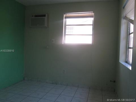 590 E 46th St, Hialeah, FL 33013 photo 43