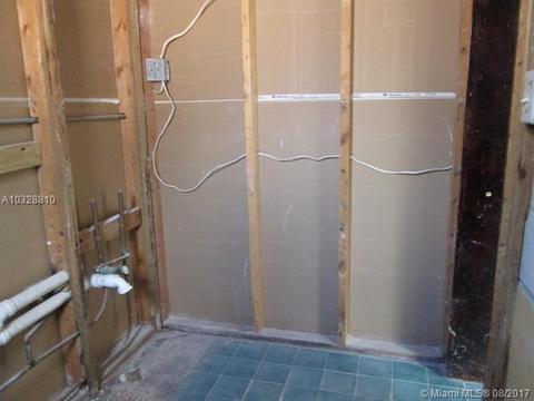 590 E 46th St, Hialeah, FL 33013 photo 31