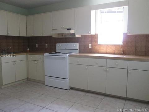 590 E 46th St, Hialeah, FL 33013 photo 39