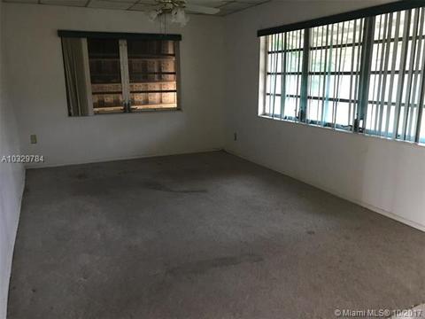 1270 W 80th St, Hialeah, FL 33014 photo 6