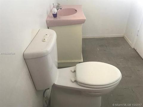 1270 W 80th St, Hialeah, FL 33014 photo 23