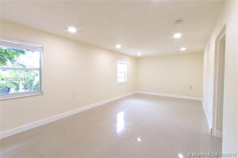 15375 Jackson Dr, Homestead, FL 33033 photo 2