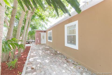 15375 Jackson Dr, Homestead, FL 33033 photo 1