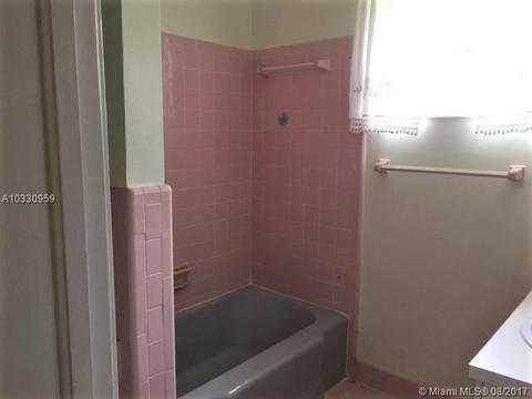 889 Pinecrest Dr, Miami Springs, FL 33166 photo 7