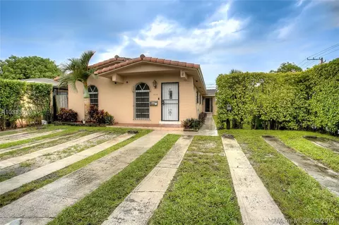 1097 E 1st Ave, Hialeah, FL 33010 photo 1