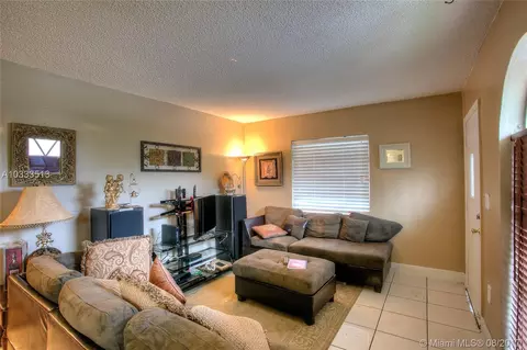 1097 E 1st Ave, Hialeah, FL 33010 photo 4