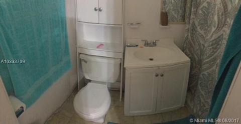 630 E 8th Ln, Hialeah, FL 33010 photo 3