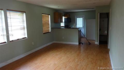 515 W 16th St, Hialeah, FL 33010 photo 2