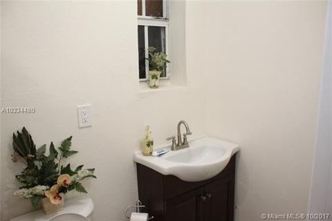 Undisclosed, Hialeah, FL 33013 photo 11