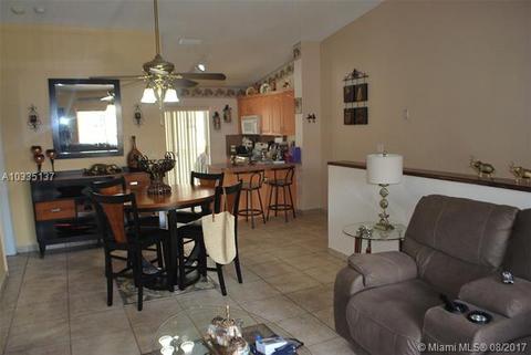 2425 W 76th St #207, Hialeah, FL 33016 photo 3