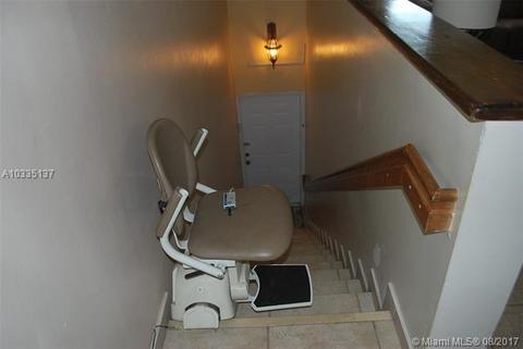 2425 W 76th St #207, Hialeah, FL 33016 photo 8