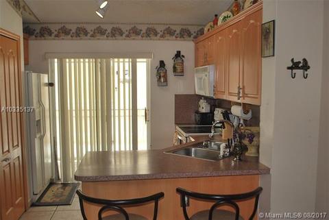 2425 W 76th St #207, Hialeah, FL 33016 photo 15