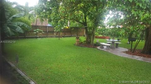 150 E 46th St, Hialeah, FL 33013 photo 14