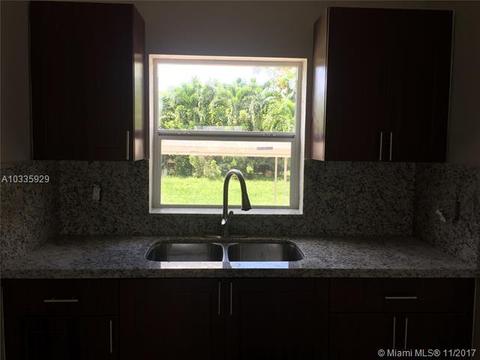Undisclosed, Hialeah, FL 33013 photo 13