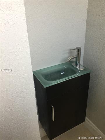 Undisclosed, Hialeah, FL 33013 photo 25