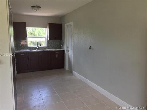 Undisclosed, Hialeah, FL 33013 photo 11