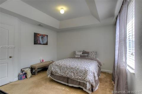 Undisclosed, Hialeah, FL 33015 photo 11