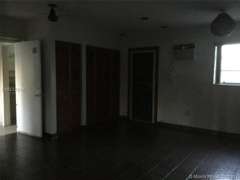 600 E 39th St, Hialeah, FL 33013 photo 18