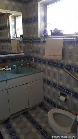 511 W 37th Pl, Hialeah, FL 33012 photo 14