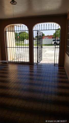 511 W 37th Pl, Hialeah, FL 33012 photo 8
