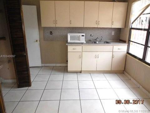 128 E 4th St, Hialeah, FL 33010 photo 5