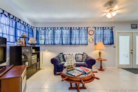 4141 Thomas St, Hollywood, FL 33021 photo 16