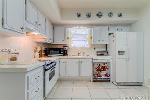 4141 Thomas St, Hollywood, FL 33021 photo 8