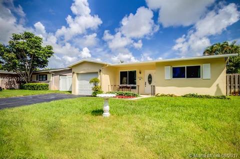 4141 Thomas St, Hollywood, FL 33021 photo 1