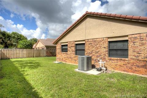 3345 E Point Dr, Hollywood, FL 33026 photo 18