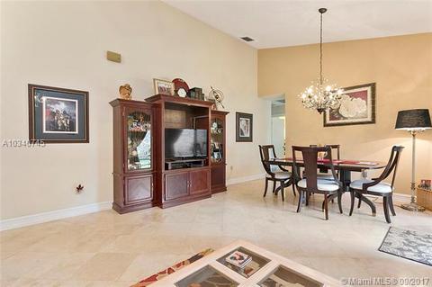 3345 E Point Dr, Hollywood, FL 33026 photo 6