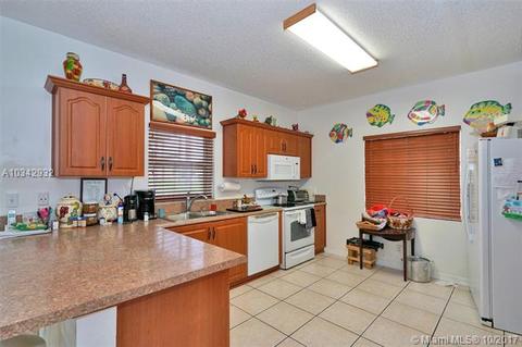 5801 S Sable Cir, Margate, FL 33063 photo 14
