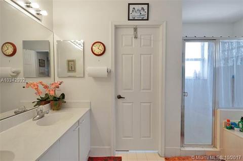 5801 S Sable Cir, Margate, FL 33063 photo 24