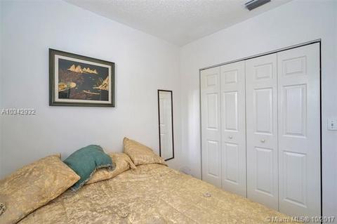 5801 S Sable Cir, Margate, FL 33063 photo 21