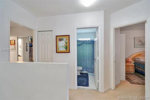 5801 S Sable Cir, Margate, FL 33063 photo 32