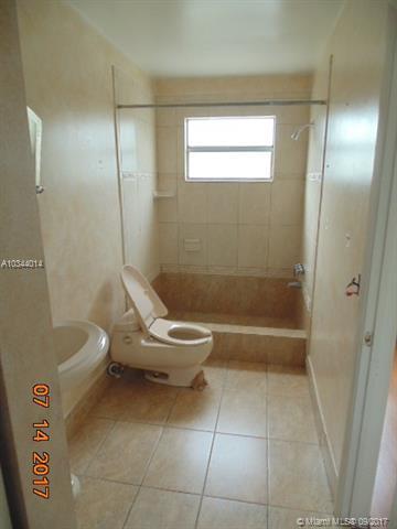 Undisclosed, Hialeah, FL 33015 photo 12