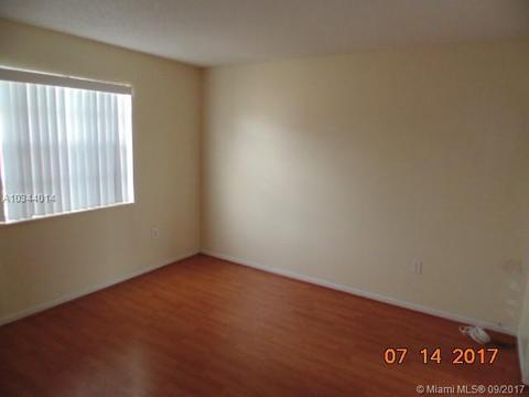 Undisclosed, Hialeah, FL 33015 photo 9