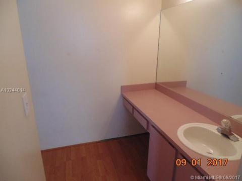 Undisclosed, Hialeah, FL 33015 photo 6