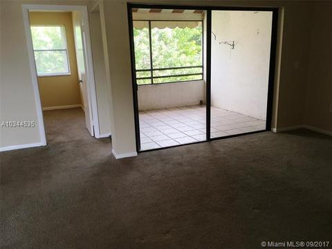 Undisclosed, Miami, FL 33179 photo 4