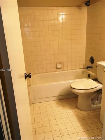 Undisclosed, Miami, FL 33179 photo 10