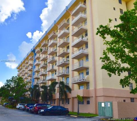 4550 NW 9th St #908E, Miami, FL 33126 photo 8