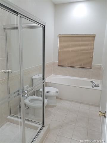 Undisclosed, Miami, FL 33185 photo 20