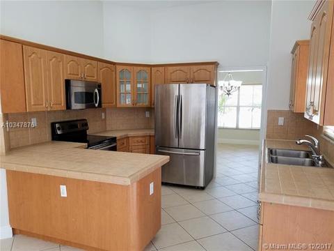 Undisclosed, Miami, FL 33185 photo 39