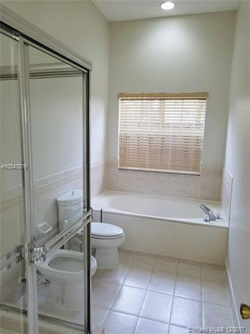 Undisclosed, Miami, FL 33185 photo 46